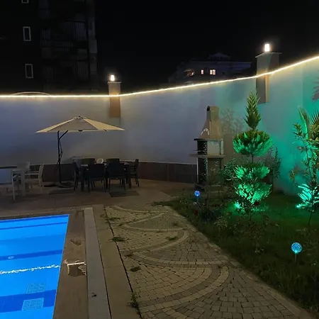 1+1 Kestel Denize 100 Mt 알란야