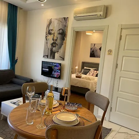 1+1 Kestel Denize 100 Mt Appartement *